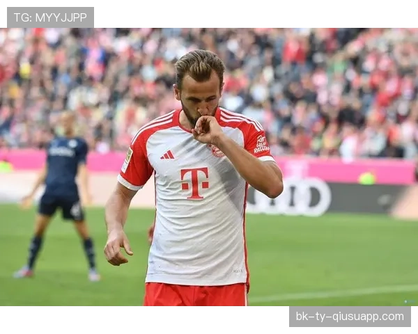 凯恩与莱万的终结模式演变：从单点强攻到体系化渗透